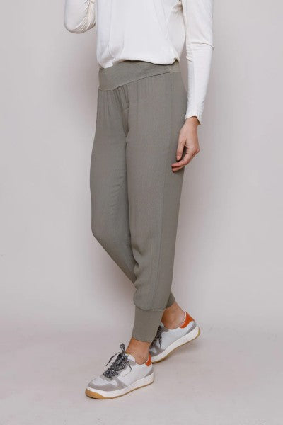 WYATT CREPE RELAXED FIT PANTS